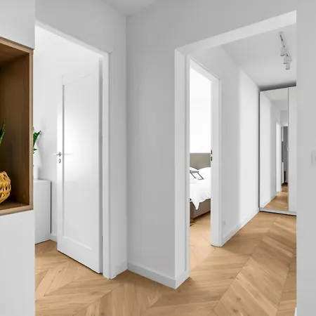 Rakowiec Stylish Apartment Warsaw