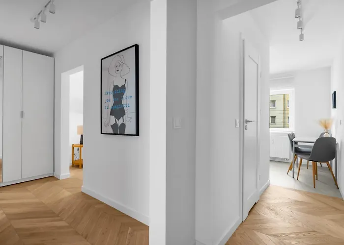 Apartment Rakowiec Stylish By Bookinghost *