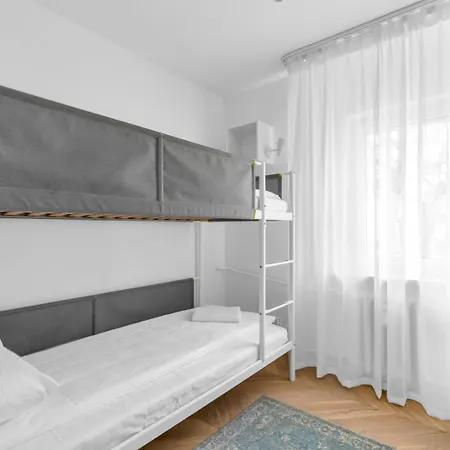 Rakowiec Stylish By Bookinghost *